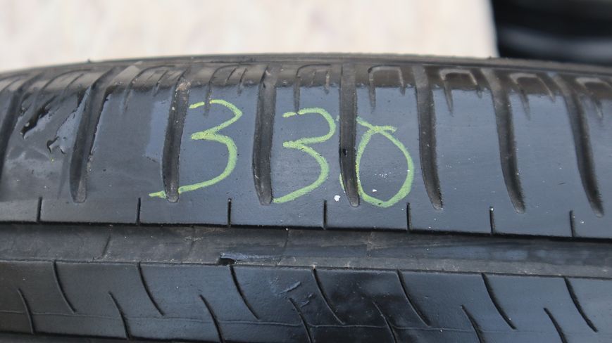 Літні шини Michelin 330 фото