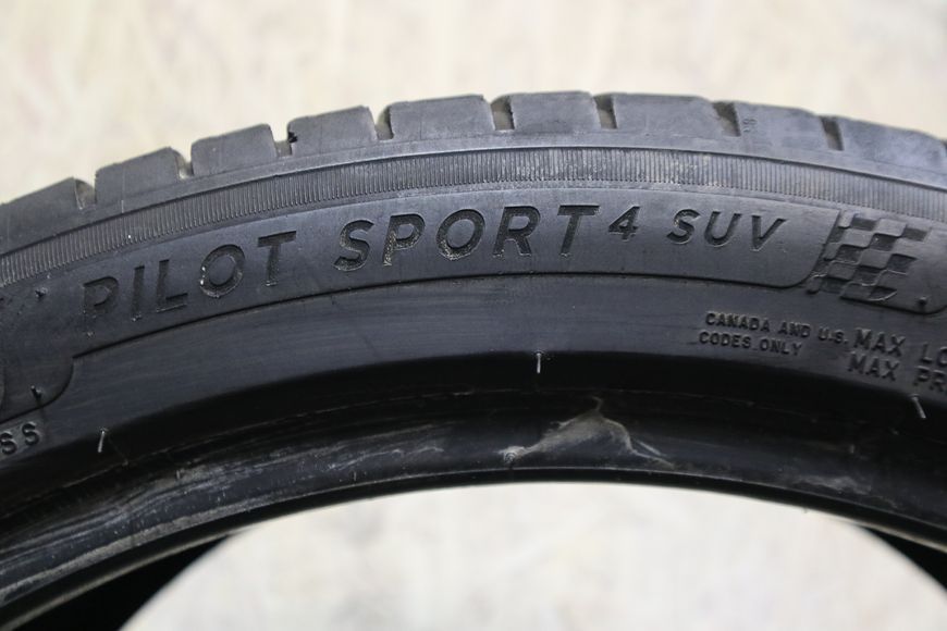 Літні шини Michelin 242 фото