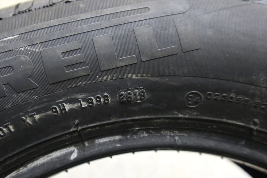 Літні шини Pirelli 276 фото