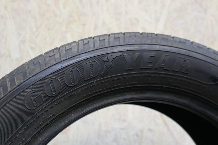 Літні шини Goodyear 161 фото
