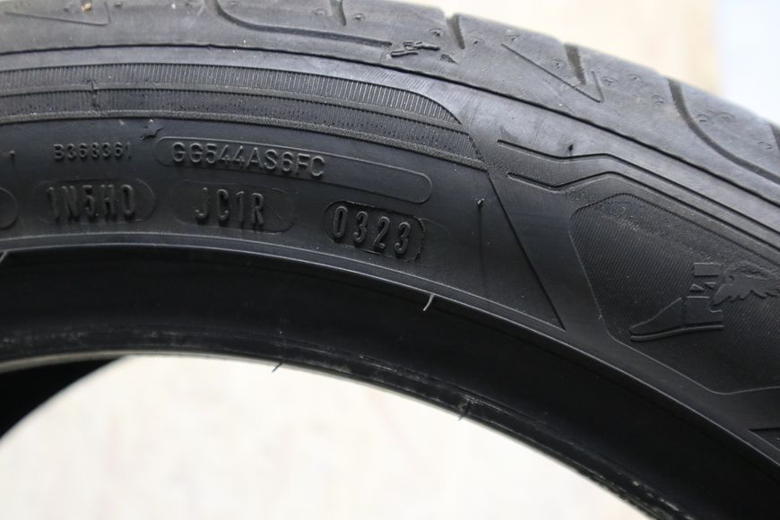 Літні шини Goodyear 203 фото