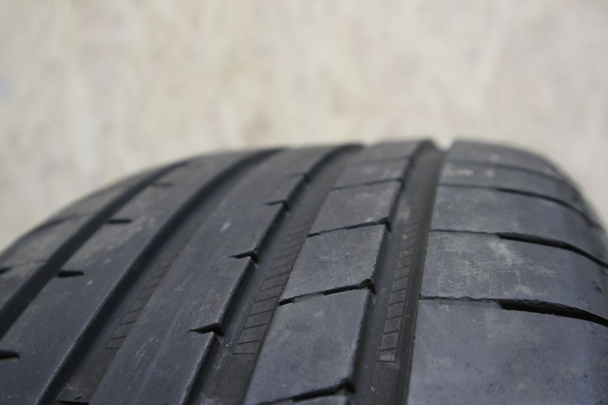 Літні шини Goodyear 203 фото