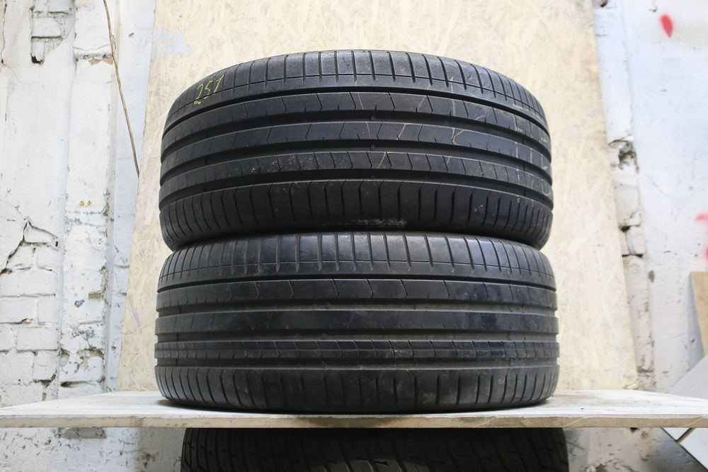Літні шини Pirelli 251 фото