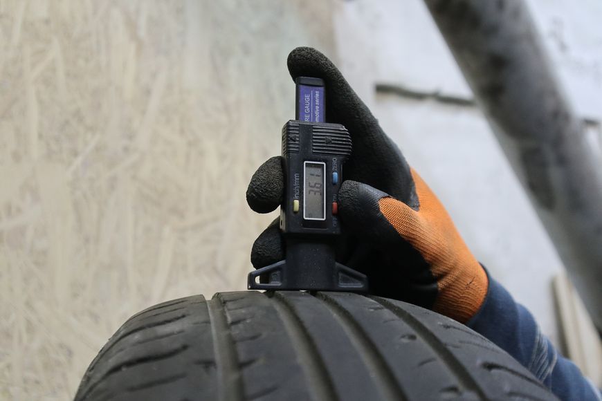 Літні шини Hankook 239 фото