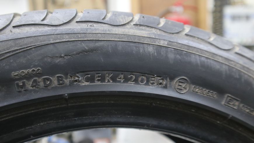 Літні шини Nokian Tyres 554 фото