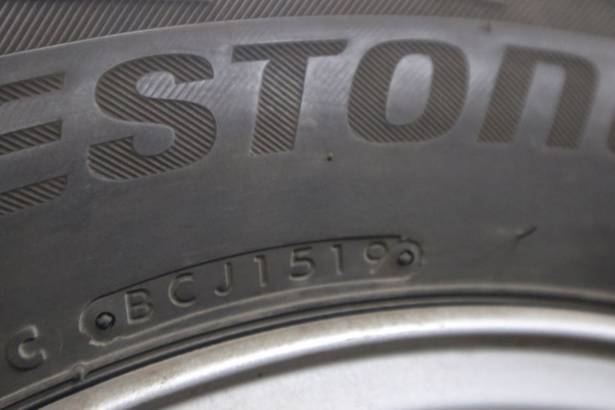 Bridgestone Blizzak DM-V2 700 фото