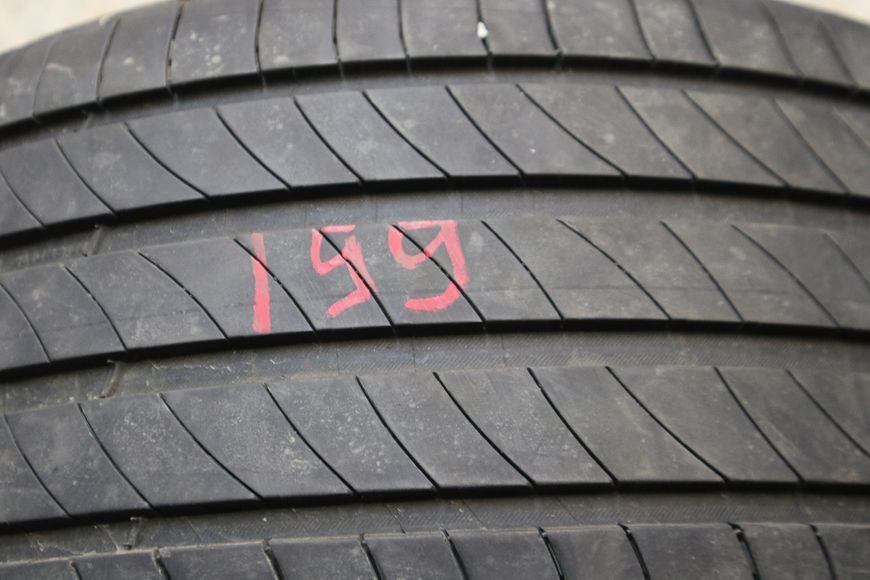Літні шини Michelin 199 фото