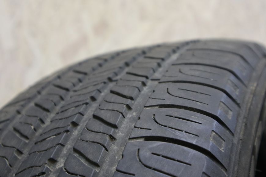 Літні шини Goodyear 156 фото