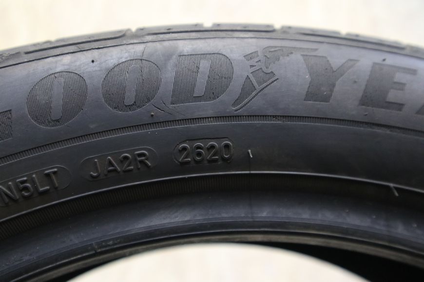 Літні шини Goodyear 201 фото