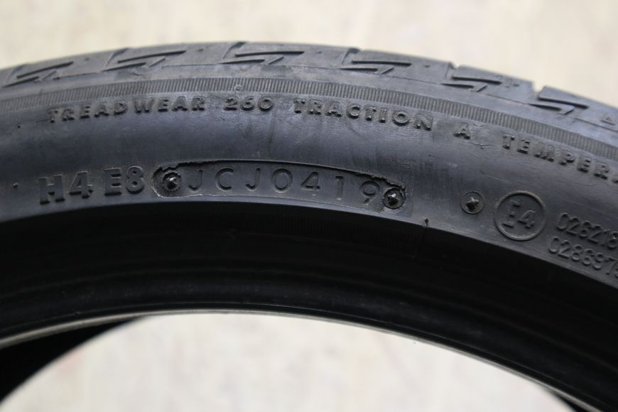 Летние шины Bridgestone 358 фото