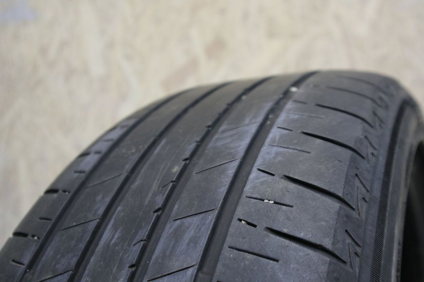 Летние шины Bridgestone 358 фото