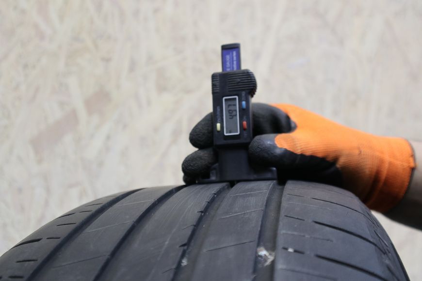 Летние шины Bridgestone 358 фото