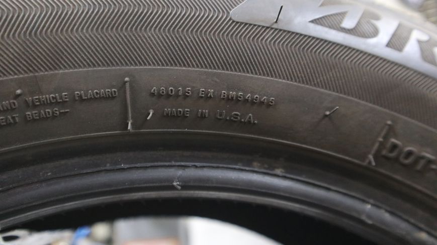 Літні шини Bridgestone 146 фото
